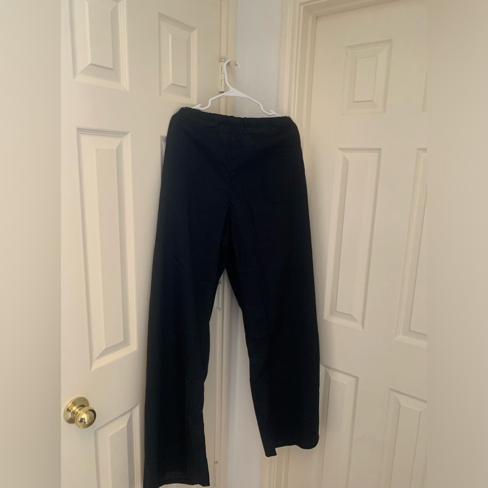 Medline  4- 1 piece XXX-LARGE Pant scrub in black color.